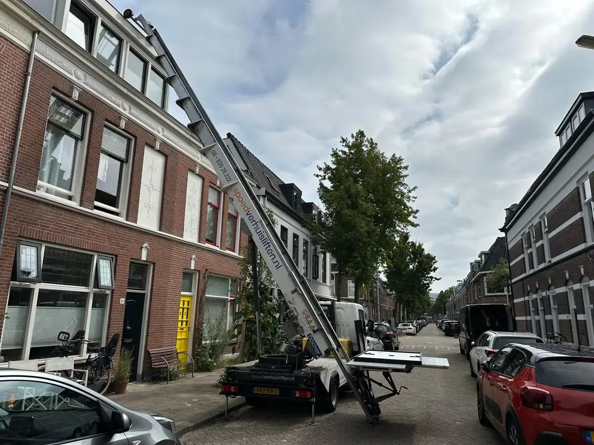 Wasmachine veilig verhuizen met een professionele verhuislift
