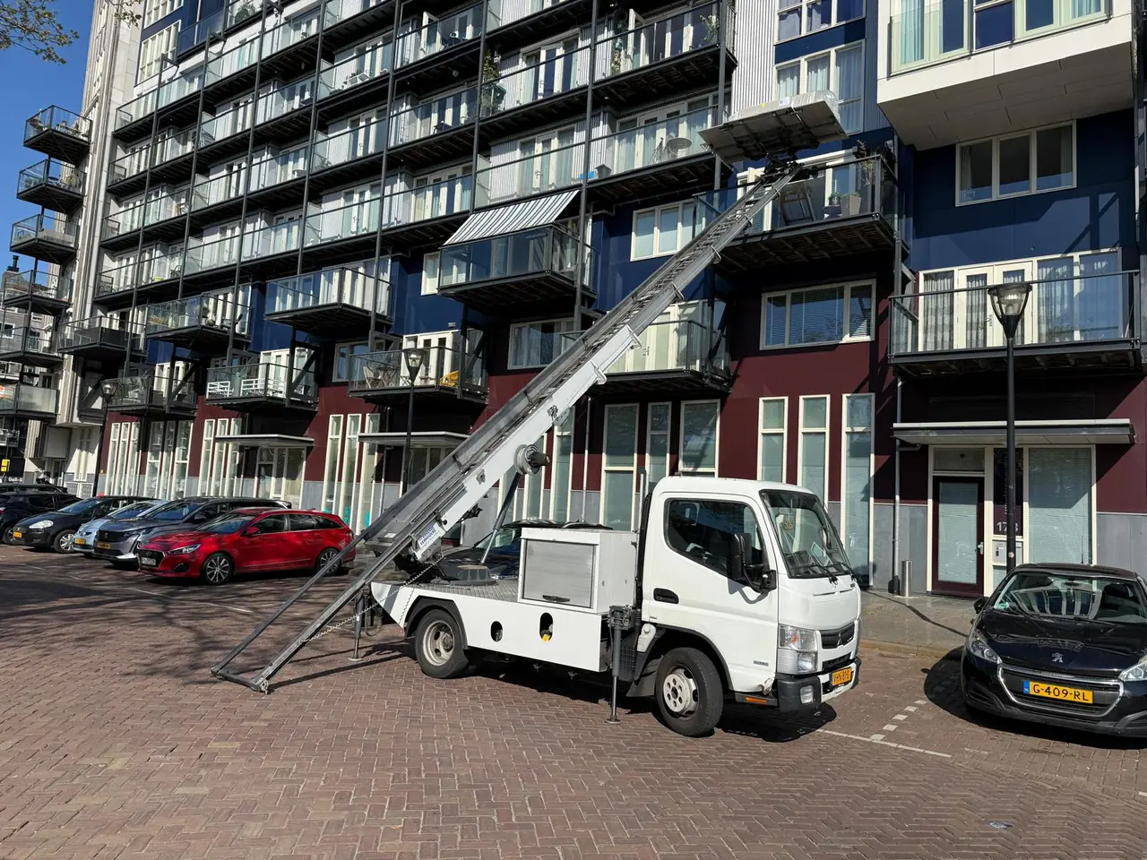 Verhuislift hijst meubels omhoog